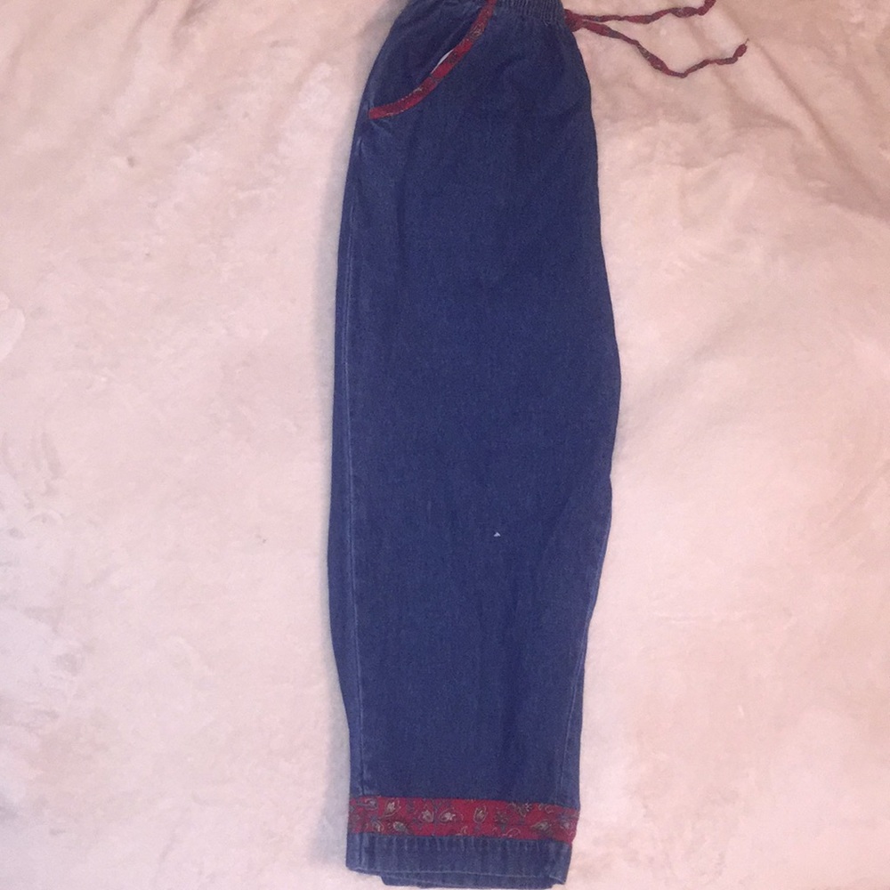 Wide leg blue jeans